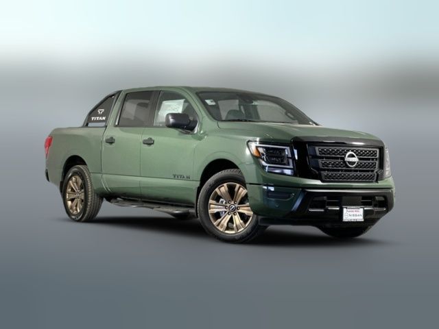 2024 Nissan Titan SV