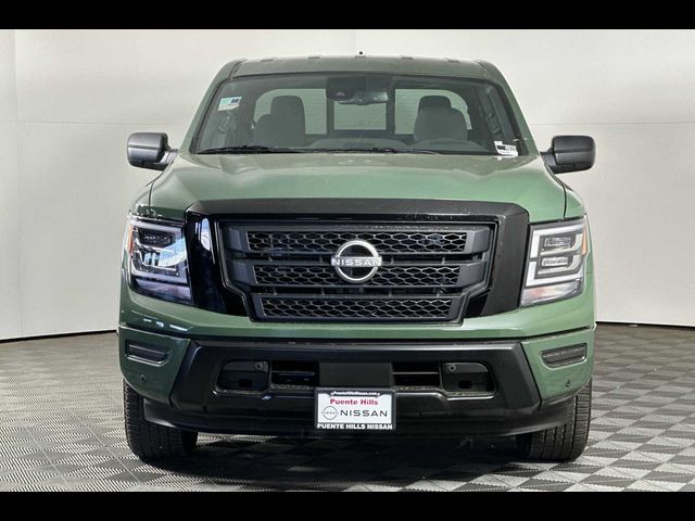 2024 Nissan Titan SV