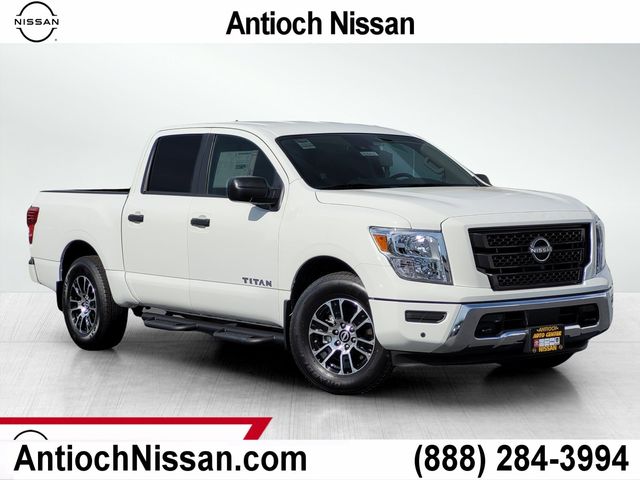 2024 Nissan Titan SV