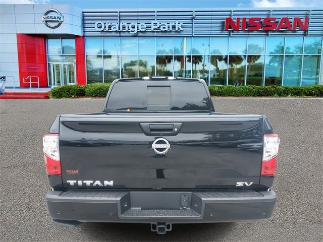 2024 Nissan Titan SV