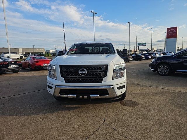 2024 Nissan Titan SV