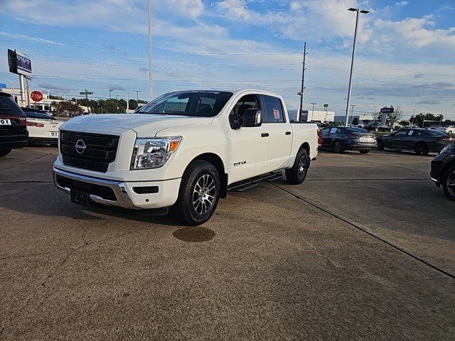 2024 Nissan Titan SV