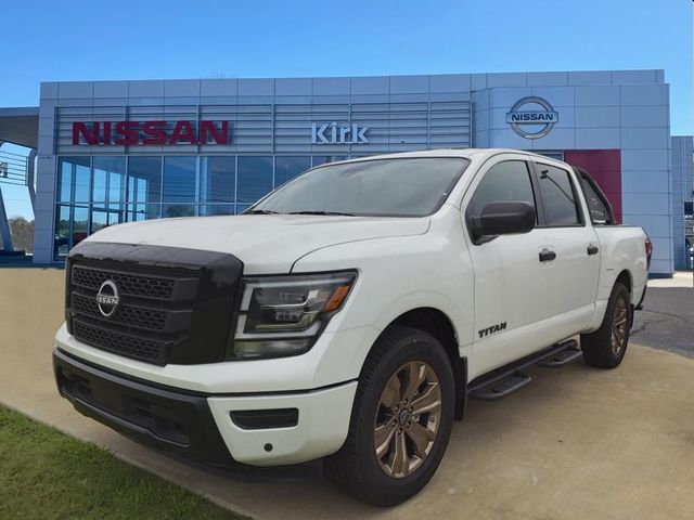 2024 Nissan Titan SV