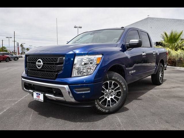 2024 Nissan Titan SV