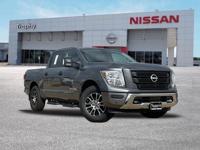 2024 Nissan Titan SV