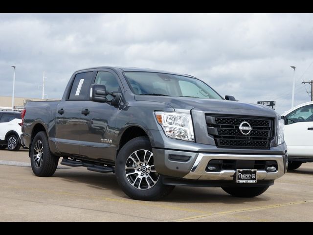 2024 Nissan Titan SV