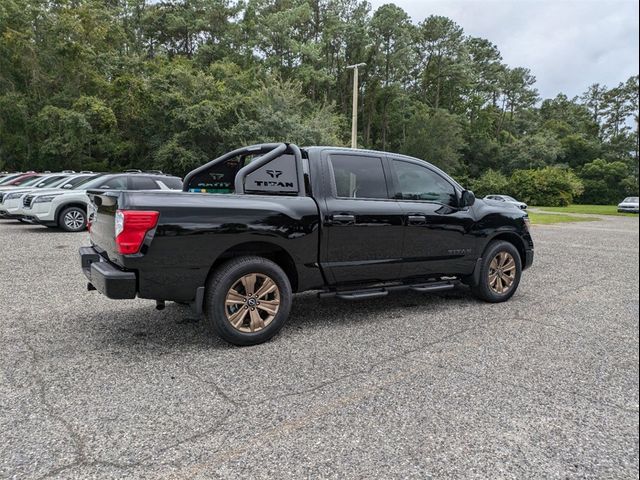 2024 Nissan Titan SV