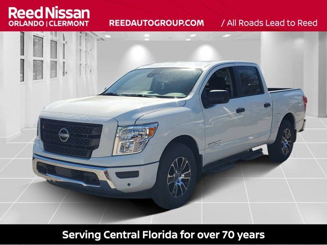 2024 Nissan Titan SV