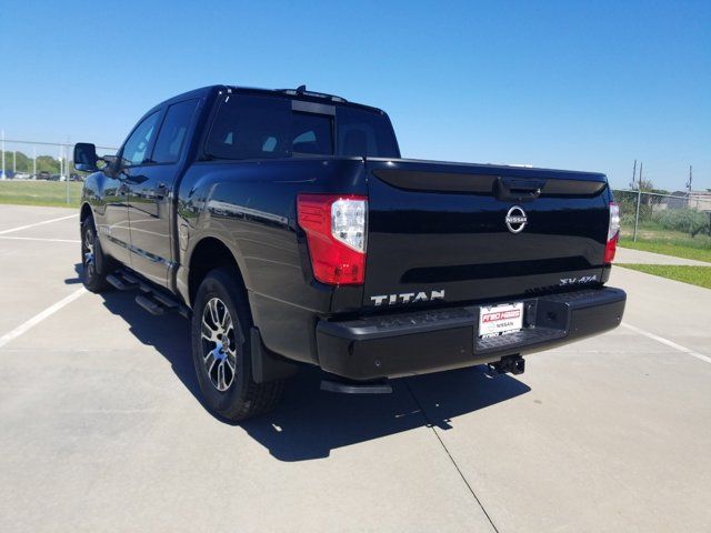 2024 Nissan Titan SV