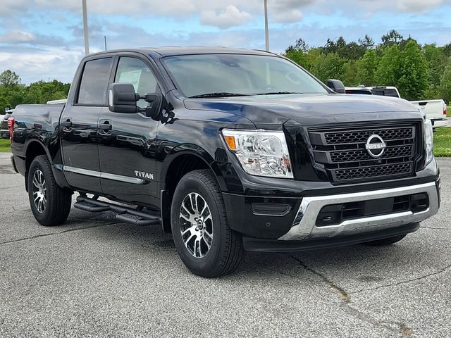 2024 Nissan Titan SV