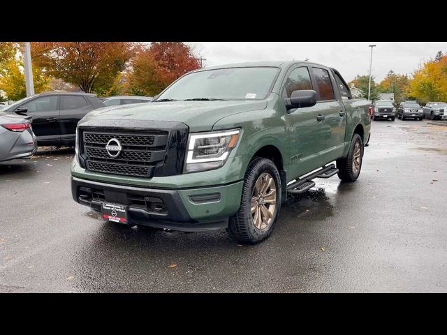 2024 Nissan Titan SV