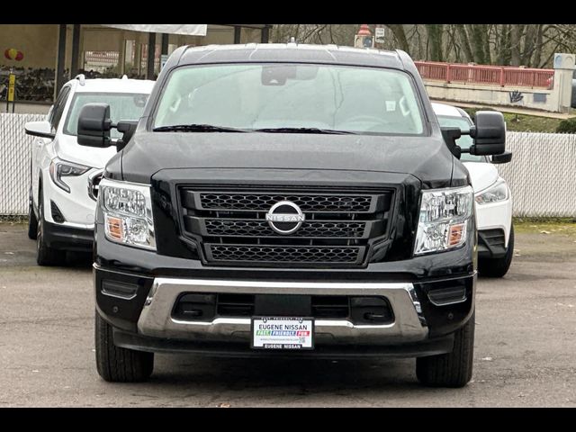 2024 Nissan Titan SV