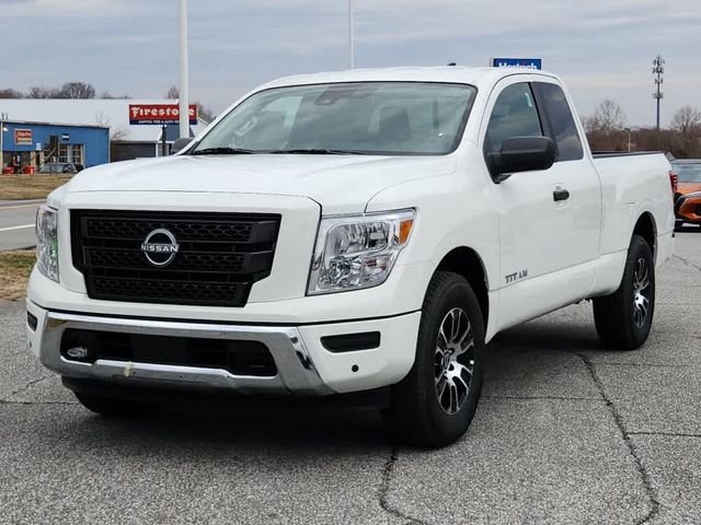 2024 Nissan Titan SV