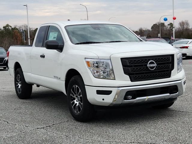 2024 Nissan Titan SV