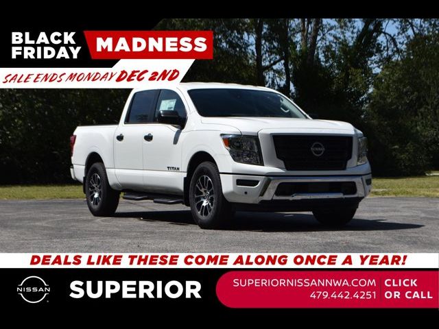 2024 Nissan Titan SV