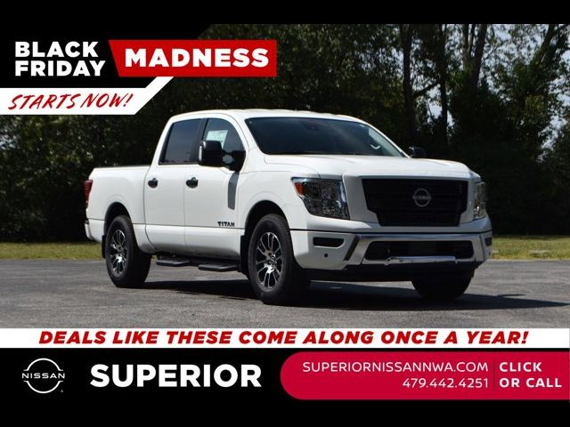 2024 Nissan Titan SV