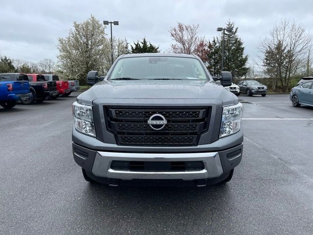 2024 Nissan Titan XD SV