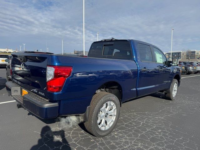 2024 Nissan Titan XD SV