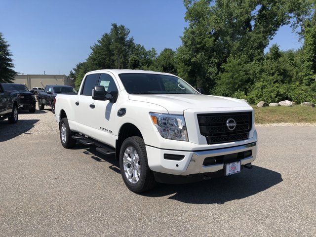 2024 Nissan Titan XD SV