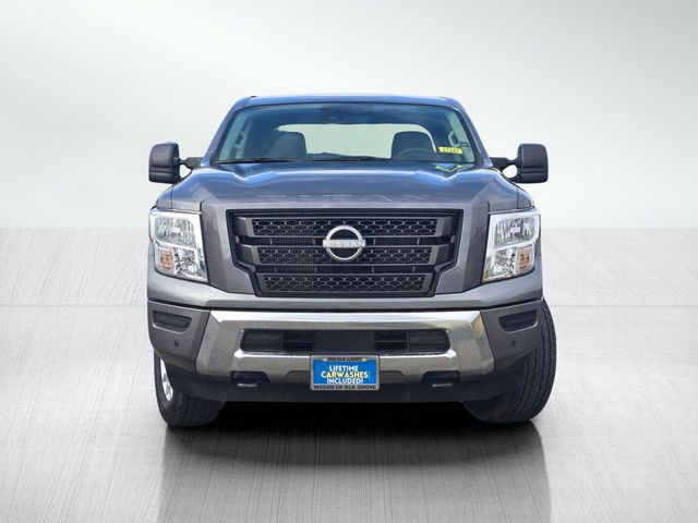 2024 Nissan Titan XD SV
