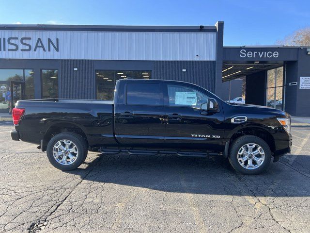 2024 Nissan Titan XD SV