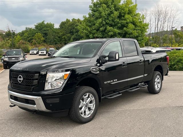 2024 Nissan Titan XD SV