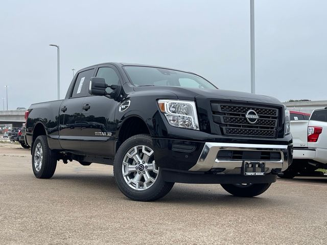 2024 Nissan Titan XD SV