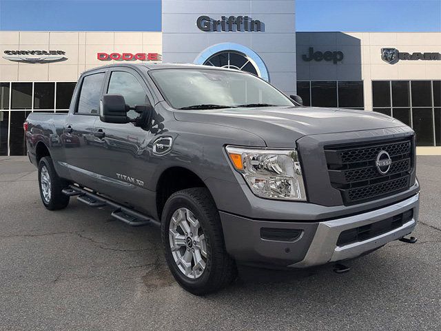 2024 Nissan Titan XD SV