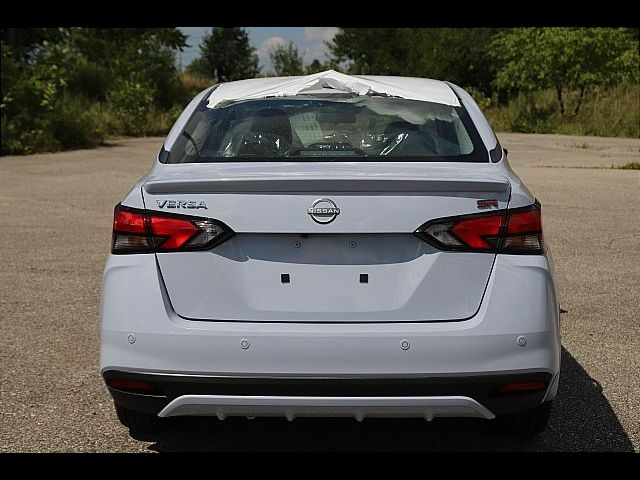 2024 Nissan Versa SR