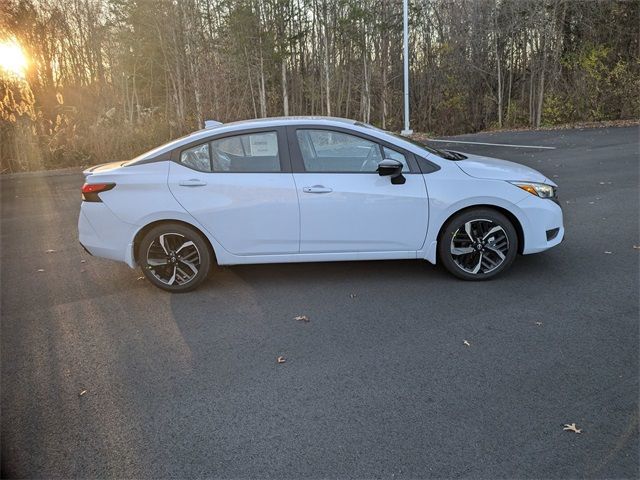 2024 Nissan Versa SR