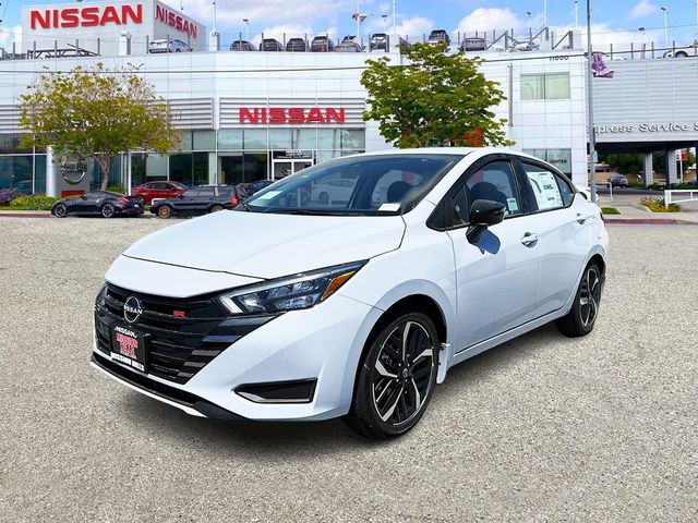 2024 Nissan Versa SR