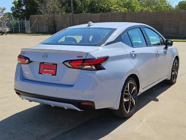 2024 Nissan Versa SR