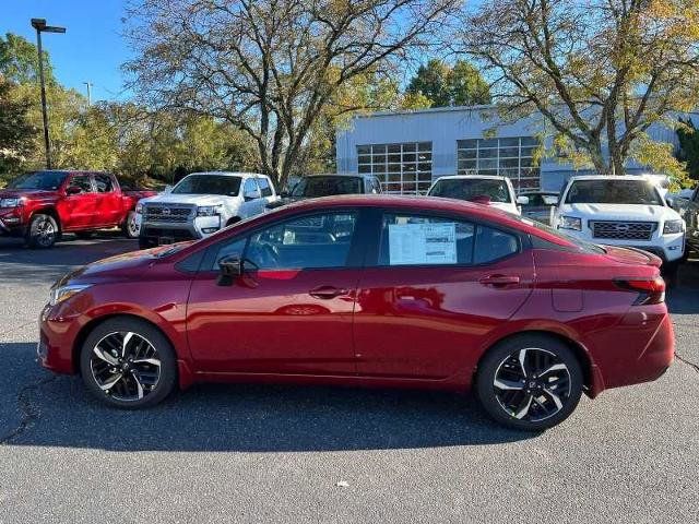 2024 Nissan Versa SR