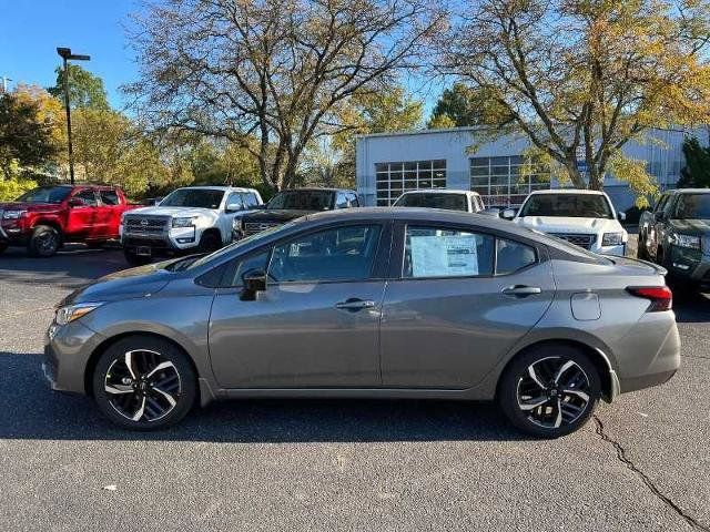 2024 Nissan Versa SR