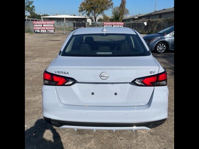 2024 Nissan Versa SV