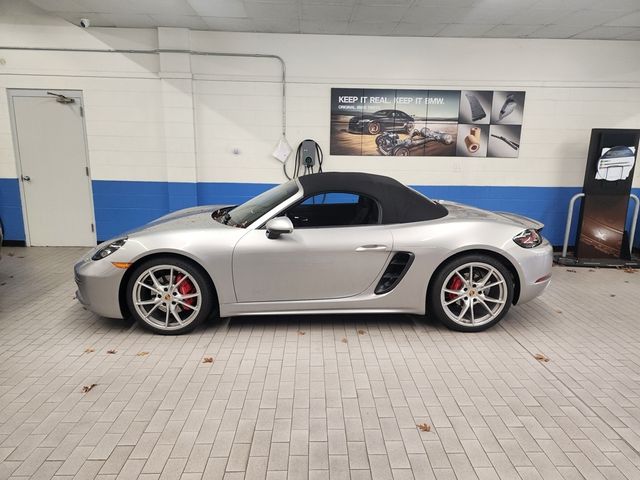 2024 Porsche 718 Boxster S