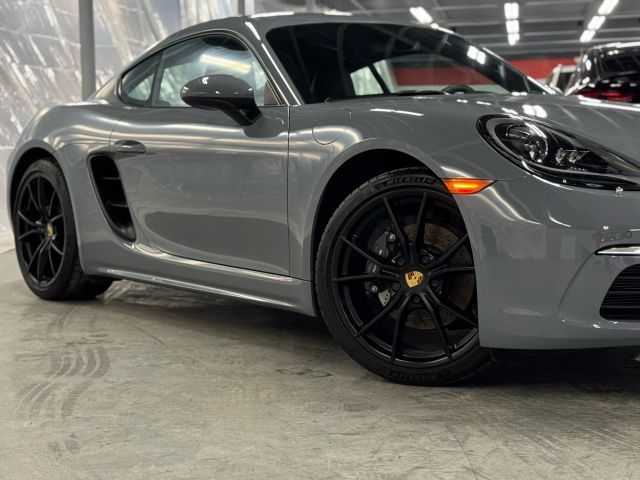 2024 Porsche 718 Cayman Style Edition