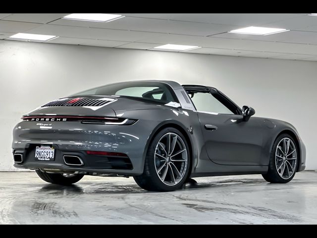 2024 Porsche 911 4