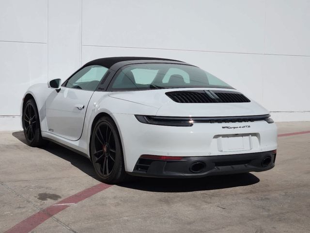 2024 Porsche 911 4 GTS