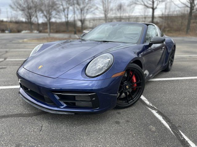 2024 Porsche 911 4 GTS