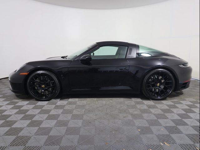 2024 Porsche 911 4 GTS