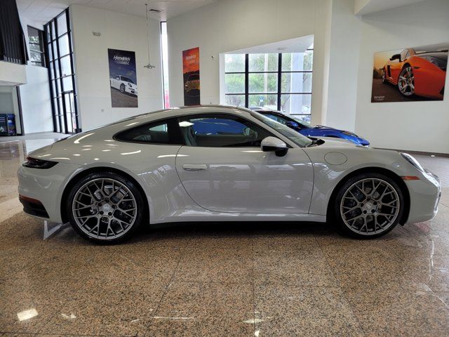 2024 Porsche 911 Carrera