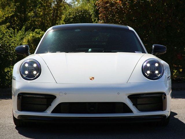 2024 Porsche 911 Carrera 4 GTS