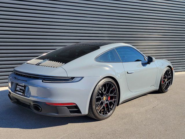 2024 Porsche 911 Carrera 4 GTS