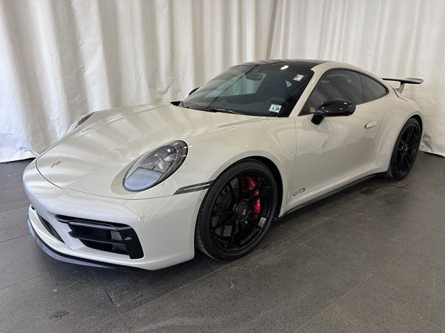 2024 Porsche 911 Carrera 4 GTS