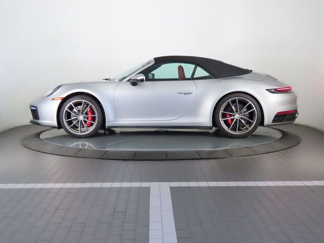 2024 Porsche 911 Carrera 4