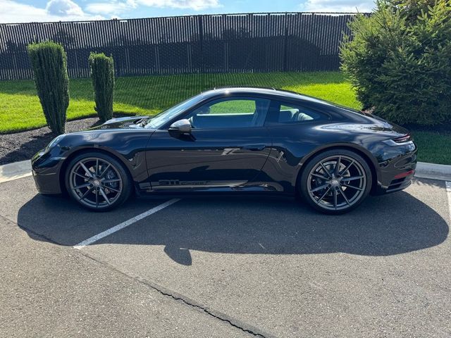 2024 Porsche 911 Carrera