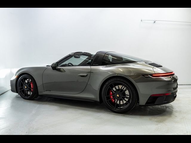 2024 Porsche 911 4 GTS