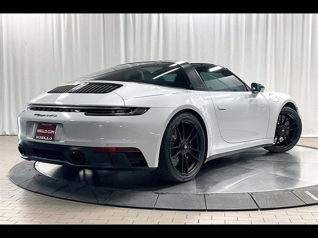 2024 Porsche 911 4 GTS