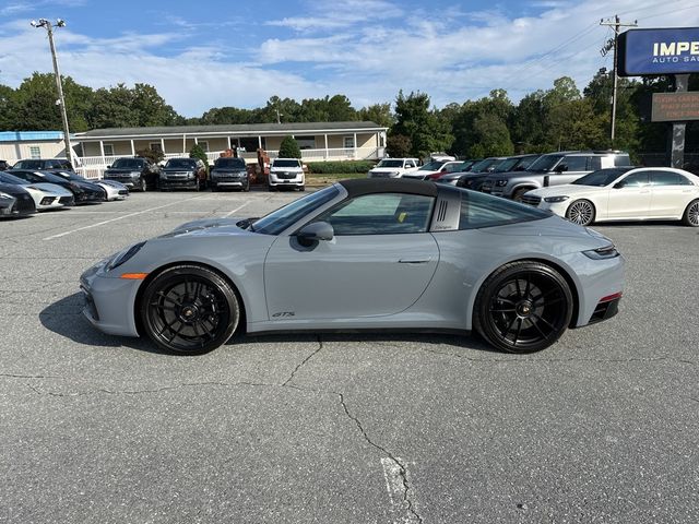 2024 Porsche 911 4 GTS